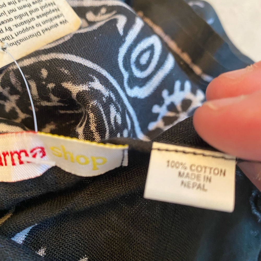NWT Dharma Shop Black with White Handmade in Tibet Sarong/Scarf. Big - Picture 6 of 7